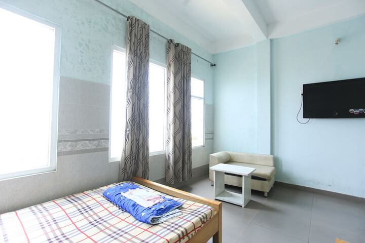 Room 14 of 21