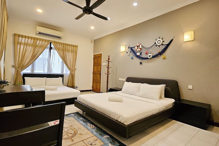 Room 4 of 62
