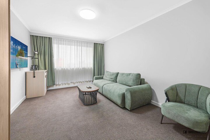 Room 35 of 67