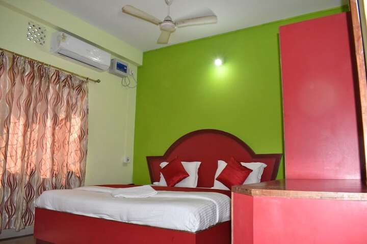 Room 7 of 14
