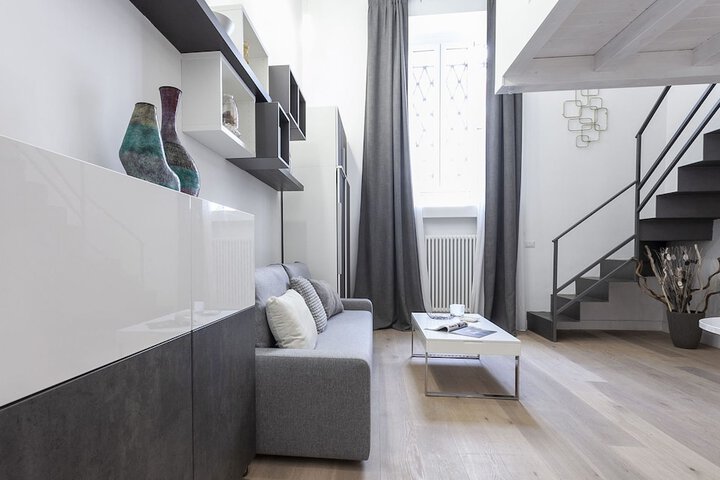 Room 6 of 25