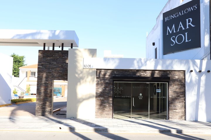 Exterior of Mar Sol