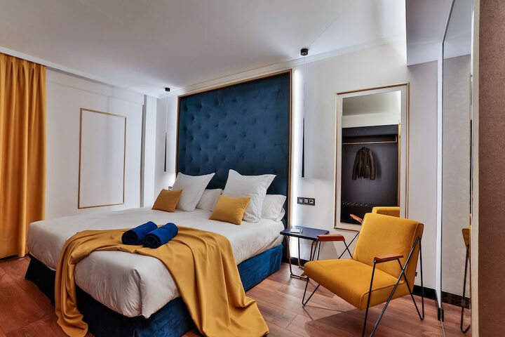 Room 11 of 65