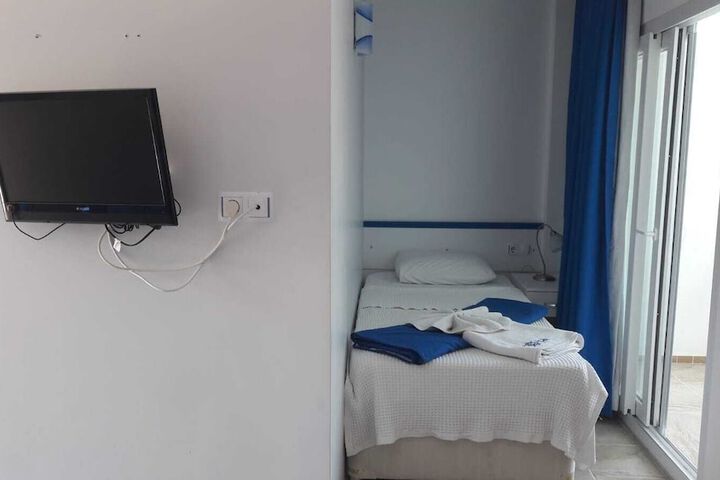 Room 41 of 105