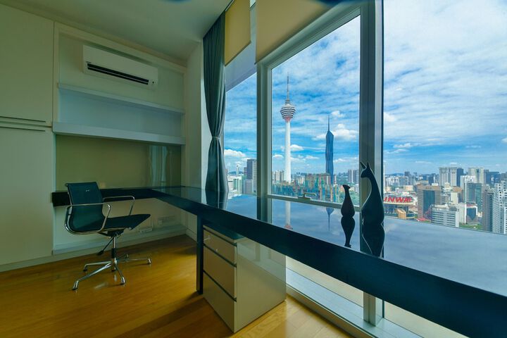 Room 25 of 95