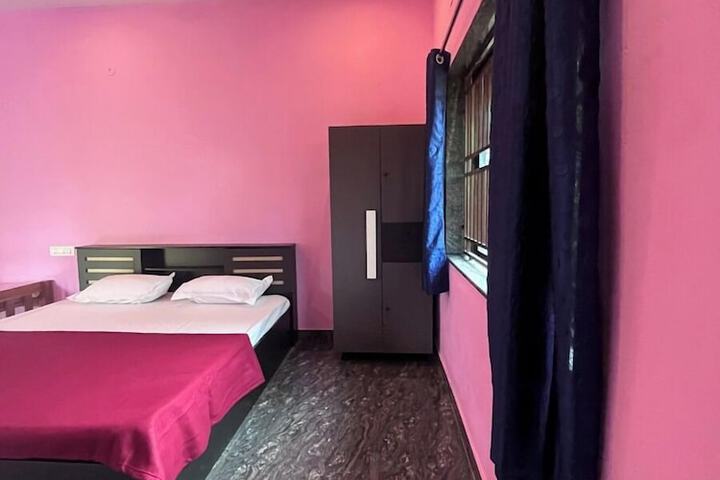 Room 7 of 15