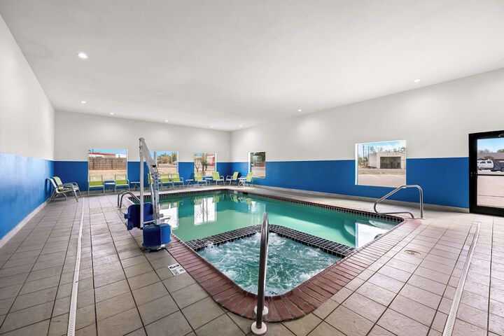 Pools & Facilities