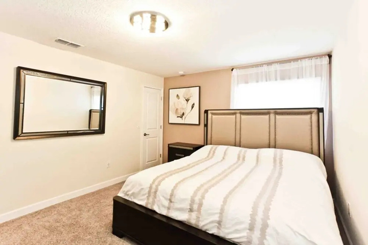 Room 5 of 15