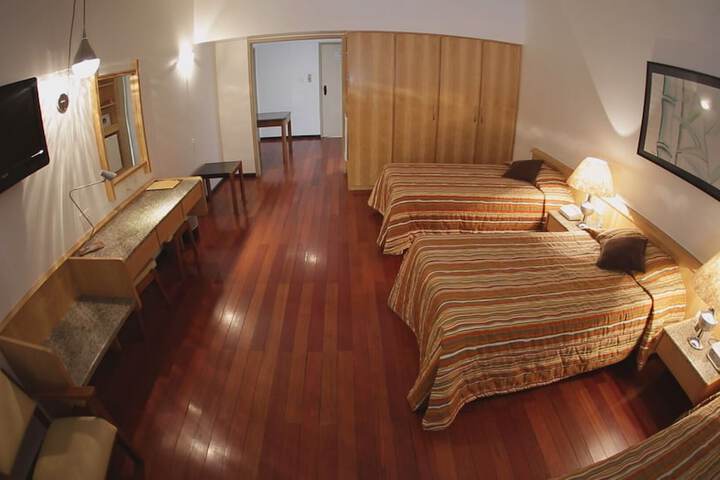 Room 43 of 103