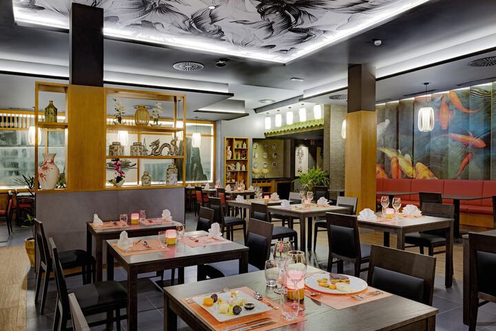 Dining 50 of 68