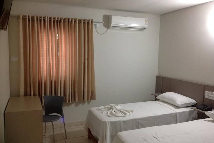 Room 18 of 40