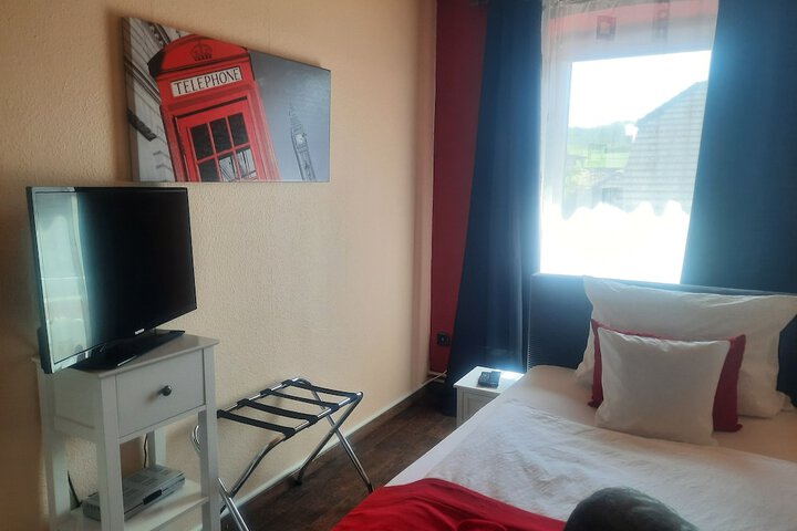 Room 21 of 45