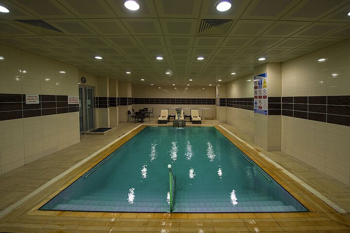 Pool 19 of 47