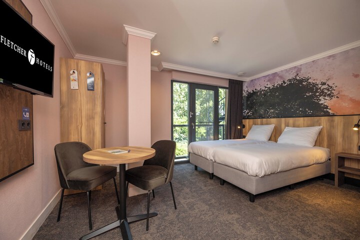 Room 14 of 42