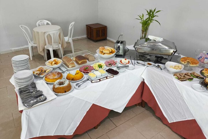 Breakfast/Coffee Service 23 of 30