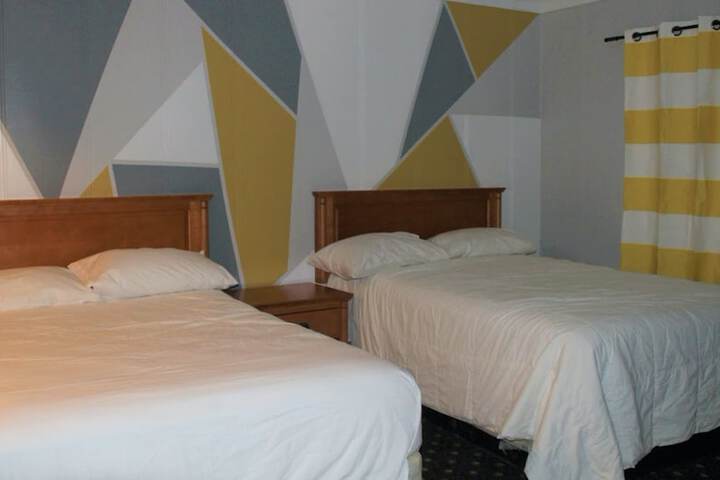 Room 2 of 18