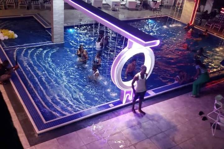 Pool 36 of 120