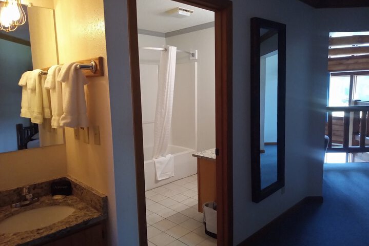 2 King Beds Lake View (2 of 13)