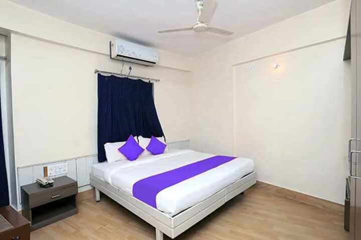 Fabhotel Devpriya