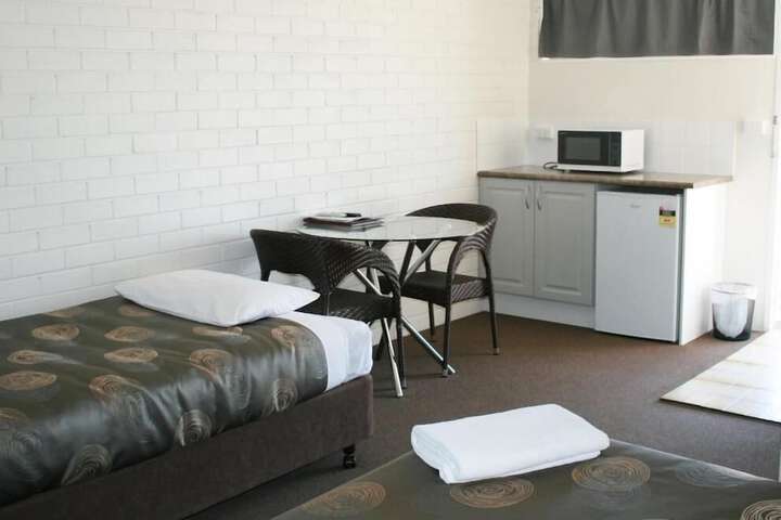 Room 6 of 26