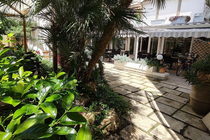 Hotel 52 of 53