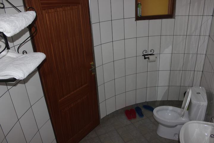 Room 24 of 45