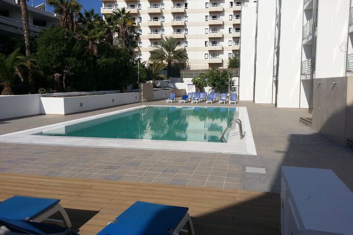 Pool Hotel