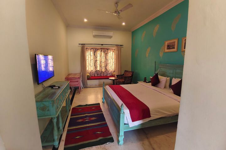 Room 34 of 114
