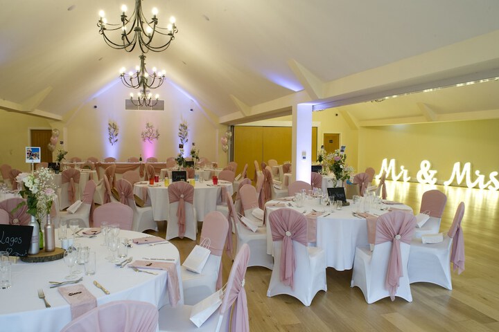Ballroom/Hall 38 of 44