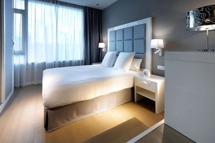 Room 30 of 52