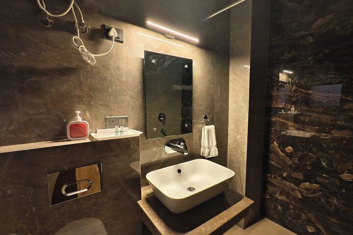 Room 55 of 73