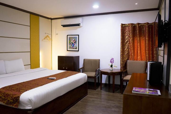 Room 36 of 98