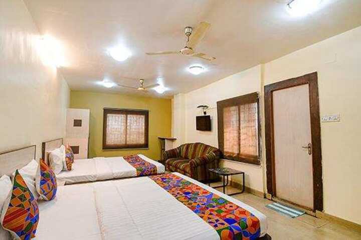 Room 14 of 30