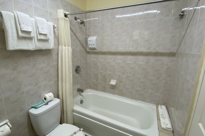 Room 36 of 59