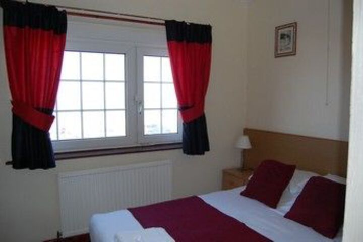 Room 7 of 20