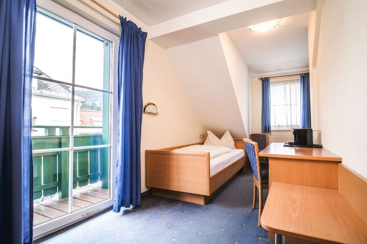 Room 6 of 26