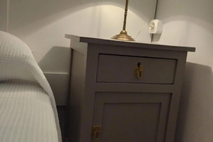 Room 3 of 10