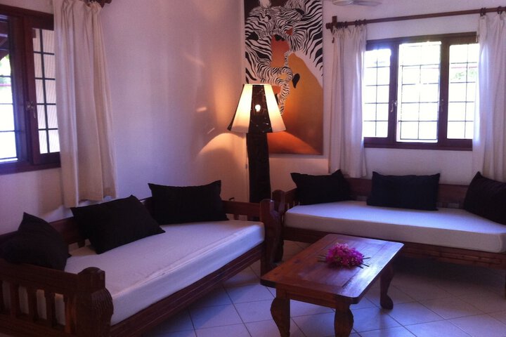 Room 4 of 17