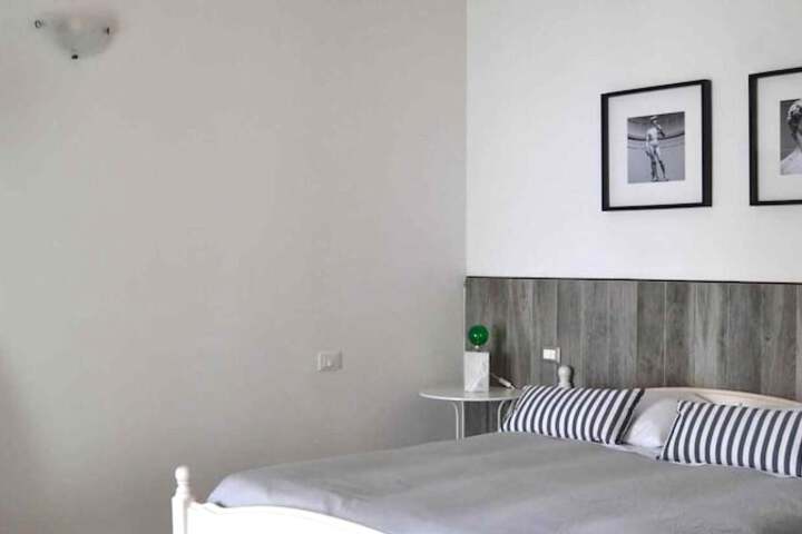 Room 10 of 61
