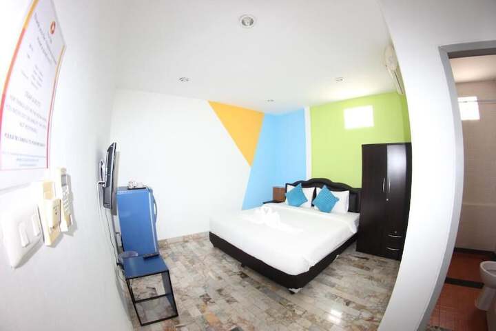 Room 42 of 58