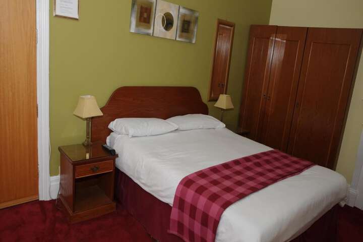 Room 14 of 39