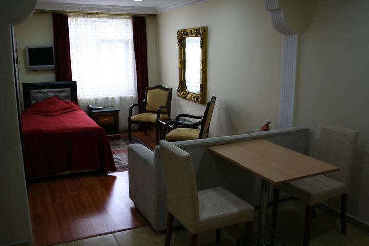Room 14 of 35