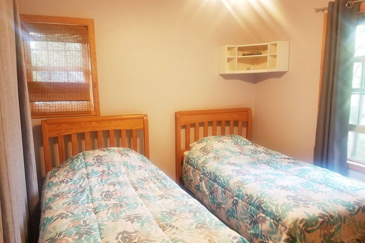 Room 2 of 89
