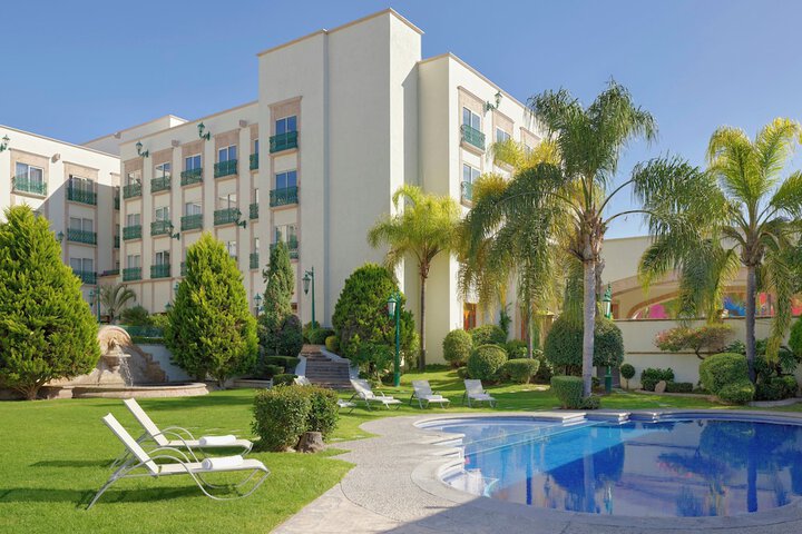 Pool Hotel