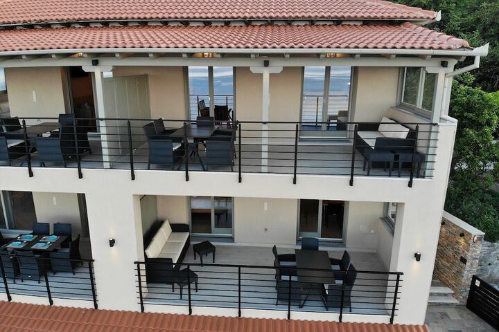Terrace/Patio 48 of 99