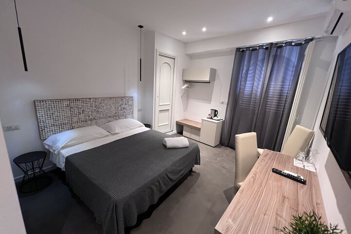 Room 11 of 78