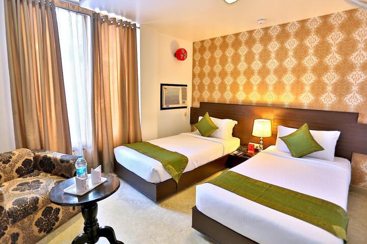 Room 20 of 44