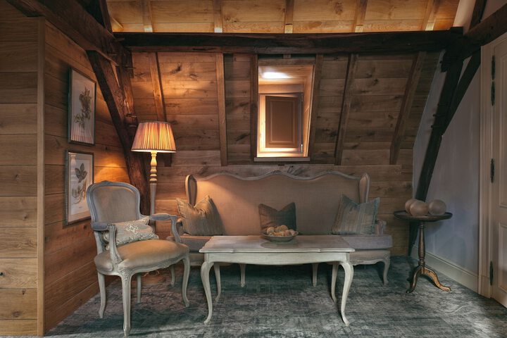 Room 7 of 27