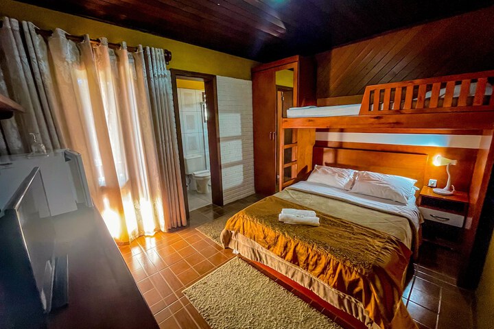 Room 29 of 46