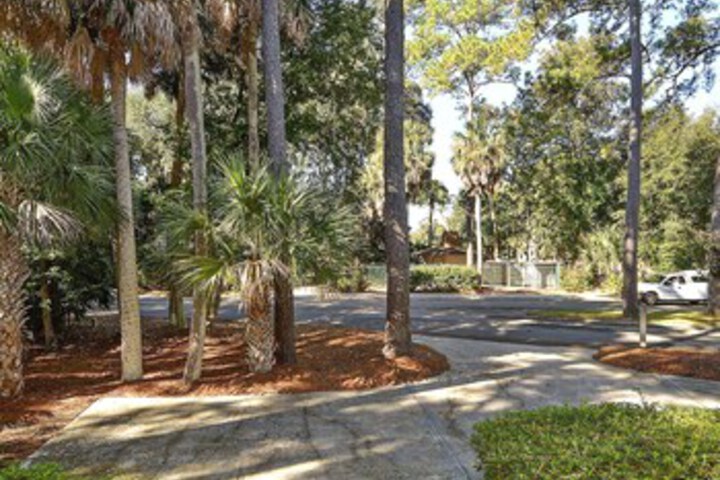 Property Grounds 32 of 41